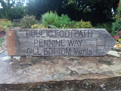 Pennine Way sign Gill Bottom